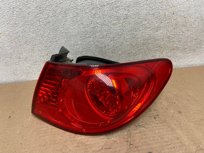 2007 to 2010 Hyundai Elantra Sedan Right Passenger Side Tail Light AI0917 LK0