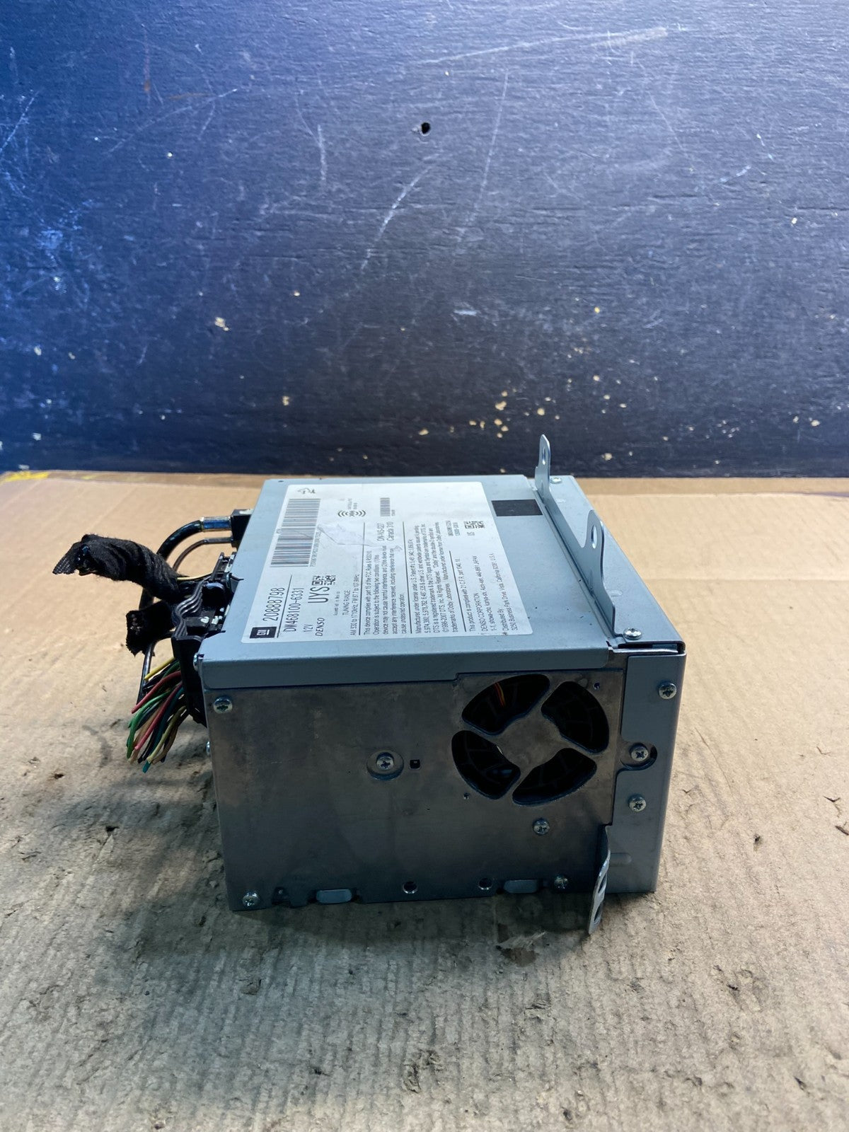 2010 Cadillac SRX AM/FM/CD/MP3 Radio Head Unit Receiver Z2086 DG2