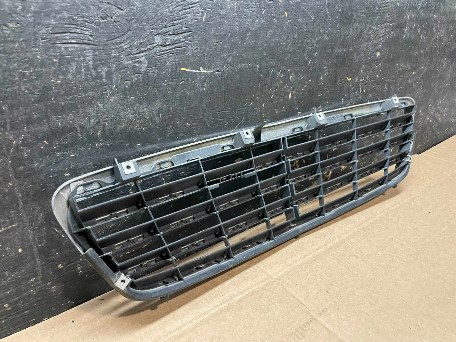 2001 to 2007 Mercedes C-Class Front Upper Grill Grille OEM Y9340 DG5