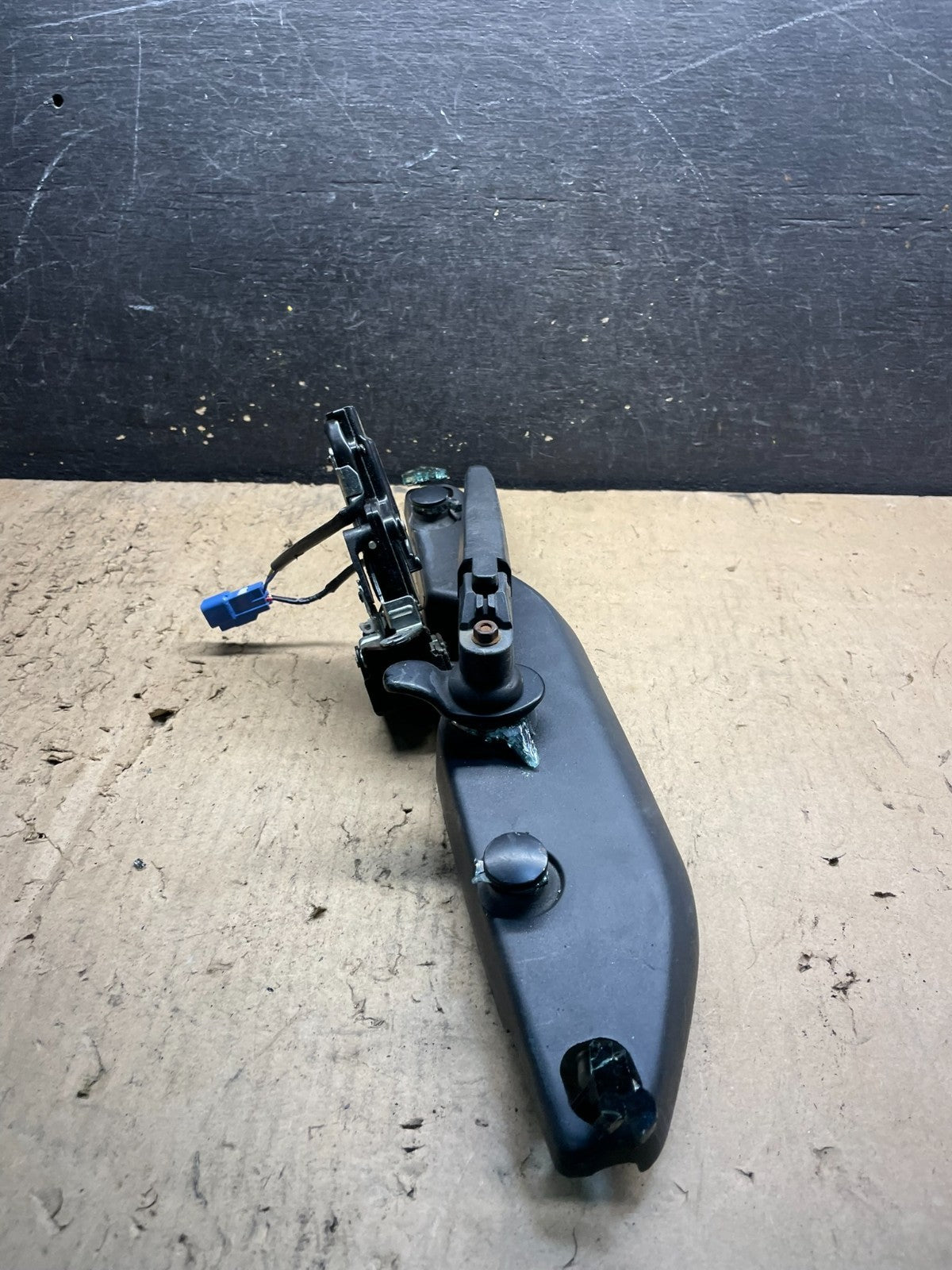 2003 to 2009 Toyota Corolla Matrix Rear Wiper Windshield Motor OEM W6871 DG4