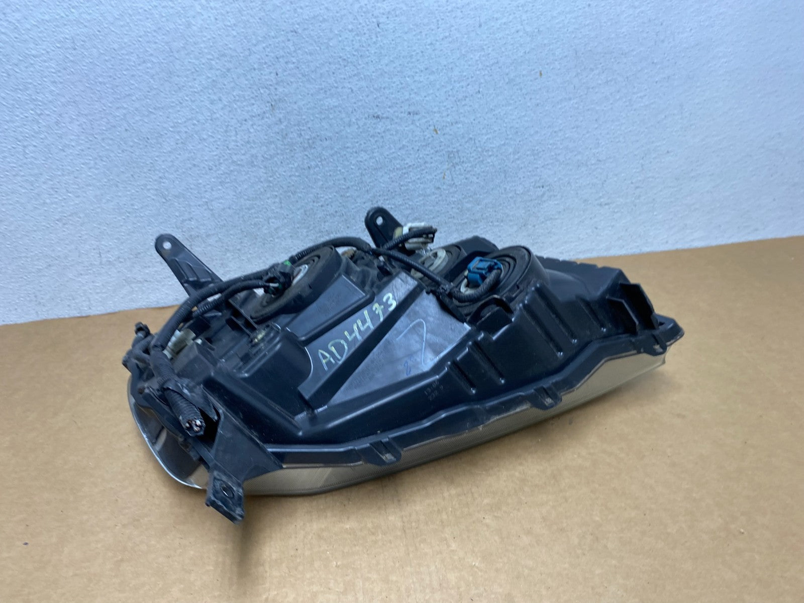 2009 2010 2011 Honda Pilot Left Driver LH Halogen Headlight AD4473 DW7