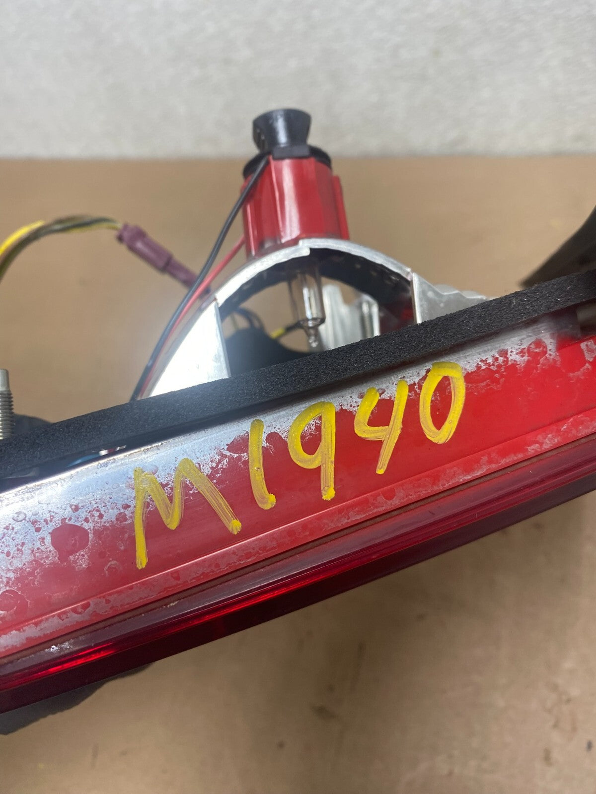 2009-2012 BMW 7-Series F01 F02 750i 750Li Left Driver Inner Tail Light M1940 DW9