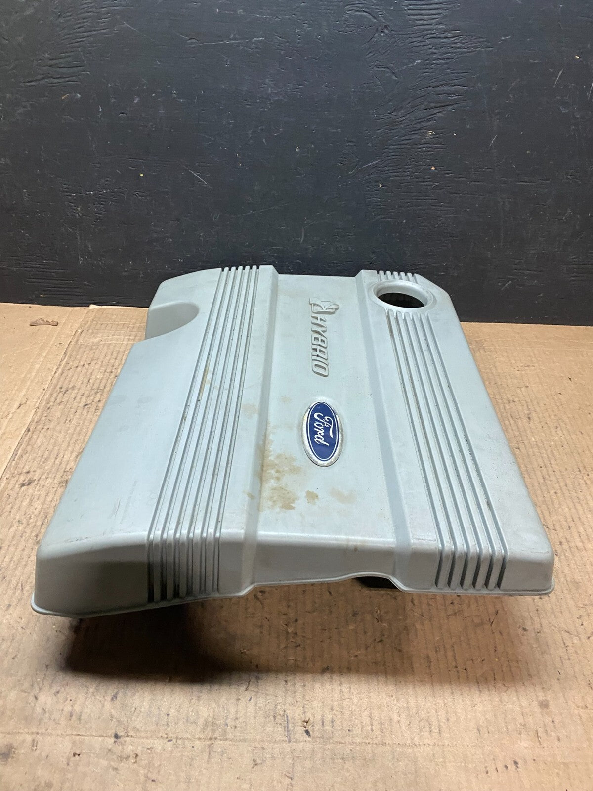2006 to 2008 Ford Escape Hybrid Engine Motor Cover G2911 DG13