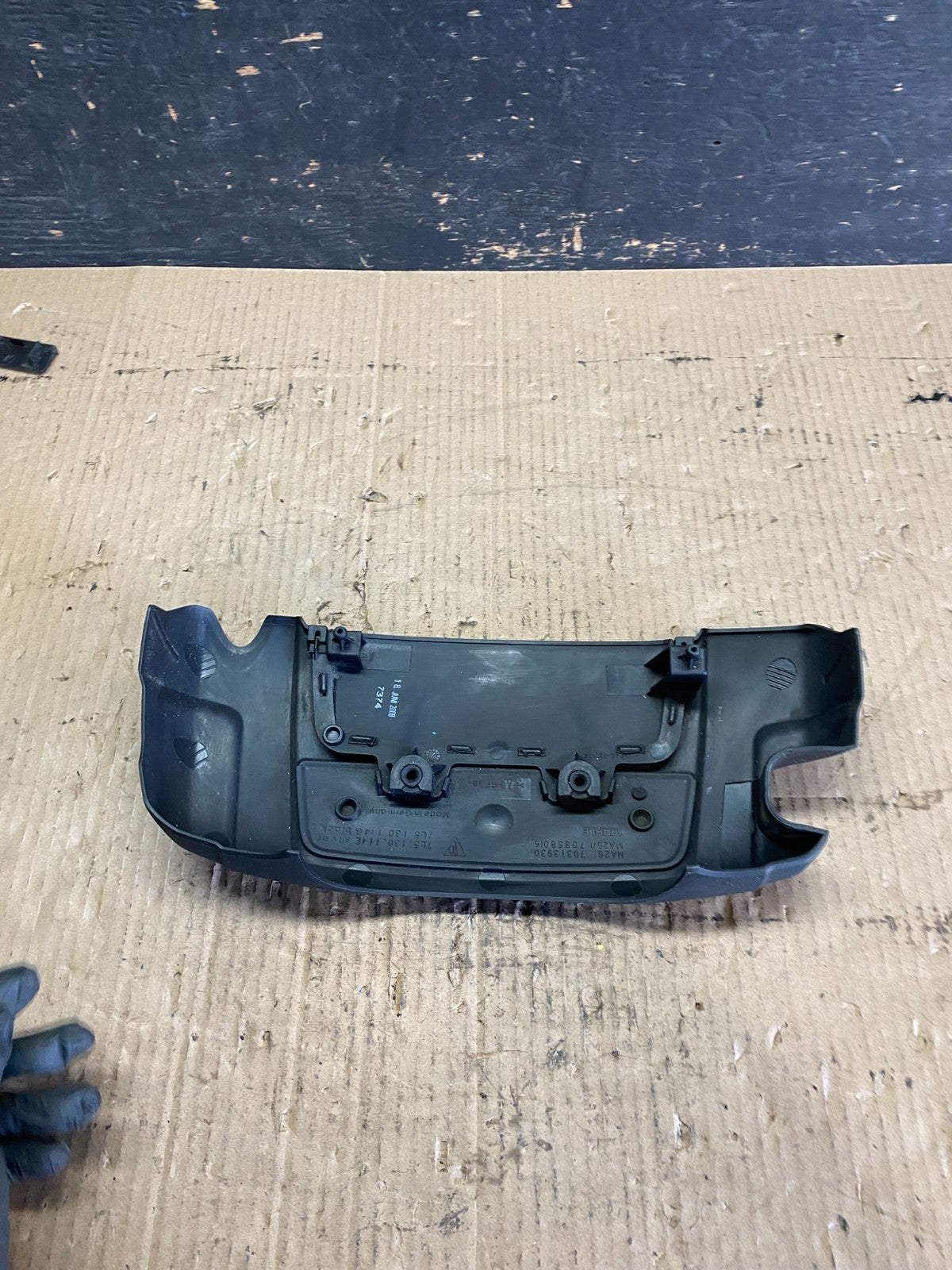 2008 to 2010 Porsche Cayenne 4.8L V8 Engine Motor Cover Q3239 DG5