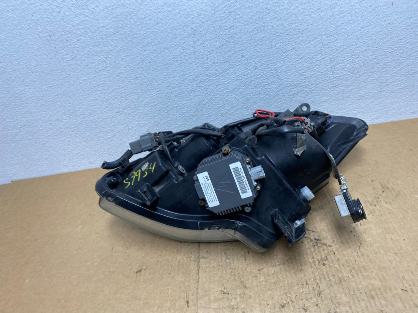 2004 2005 2006 Nissan Maxima Right Passenger Side Headlight Xenon HID AC3419 DW7