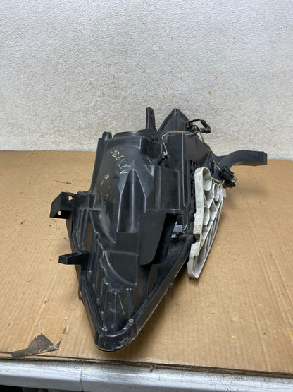 2013 to 2016 Nissan Pathfinder Right Passenger RH Side Headlight AI8926 DW8