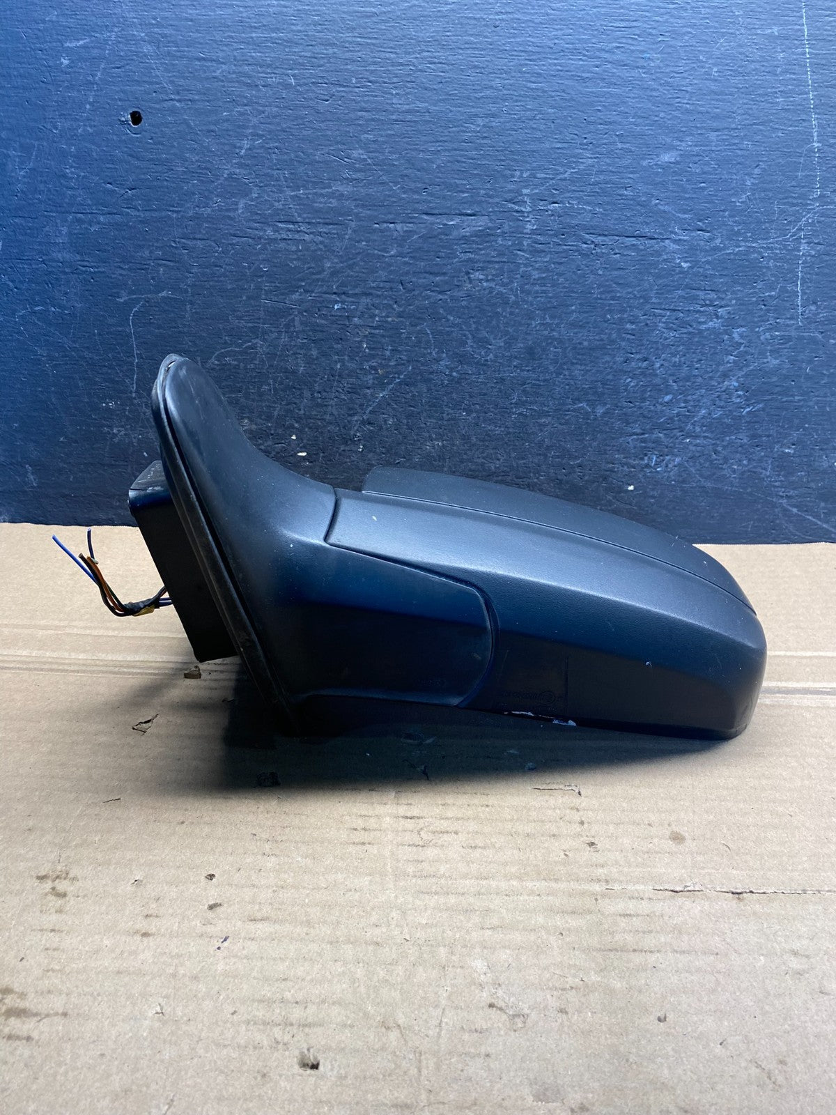 2003 to 2009 Kia Sorento Left Driver LH Door Mirror ae8111 DG3