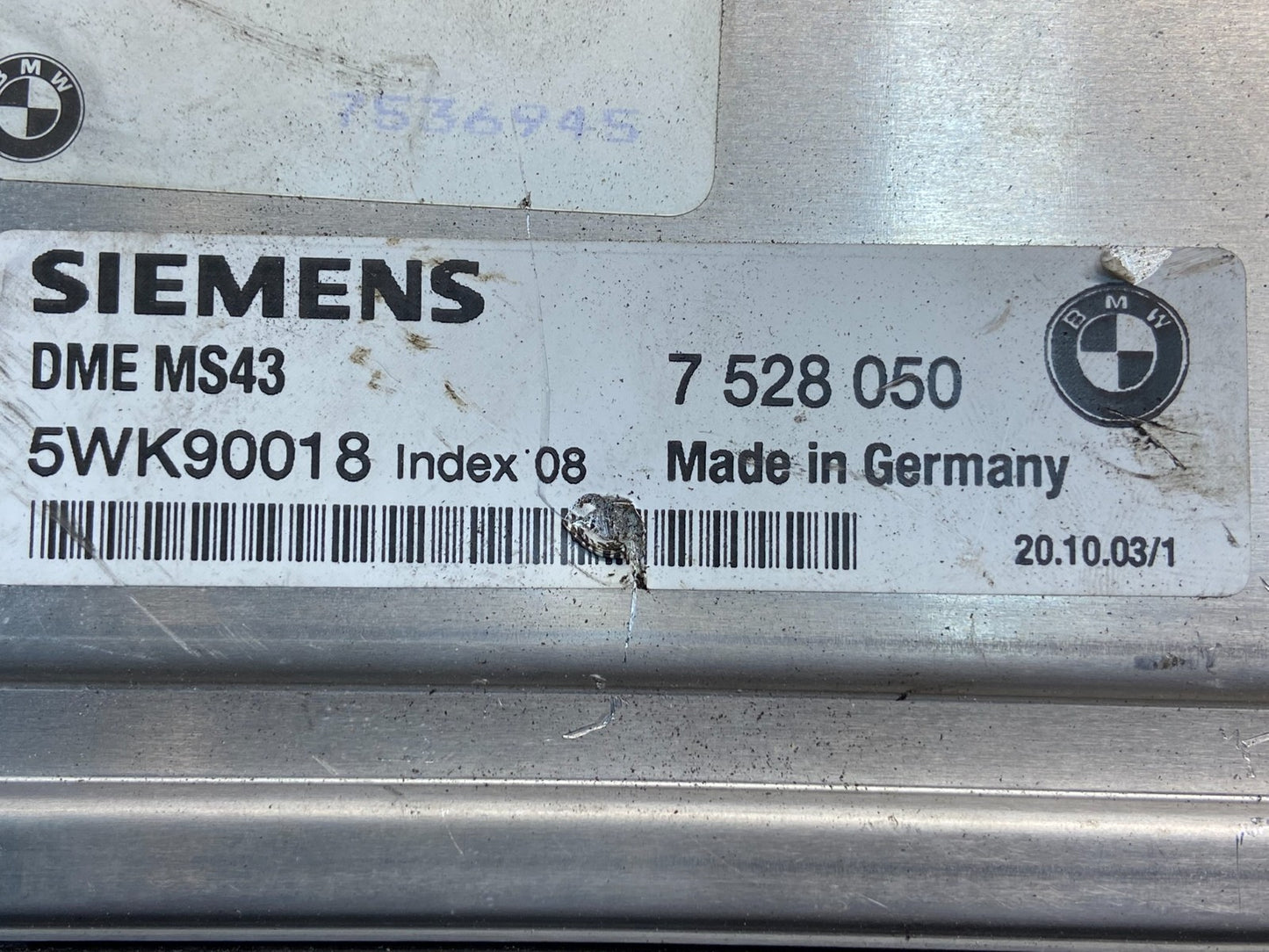 2001 - 2003 BMW 325i 525i ECU ECM Engine Control Module Computer AE4714 DG2