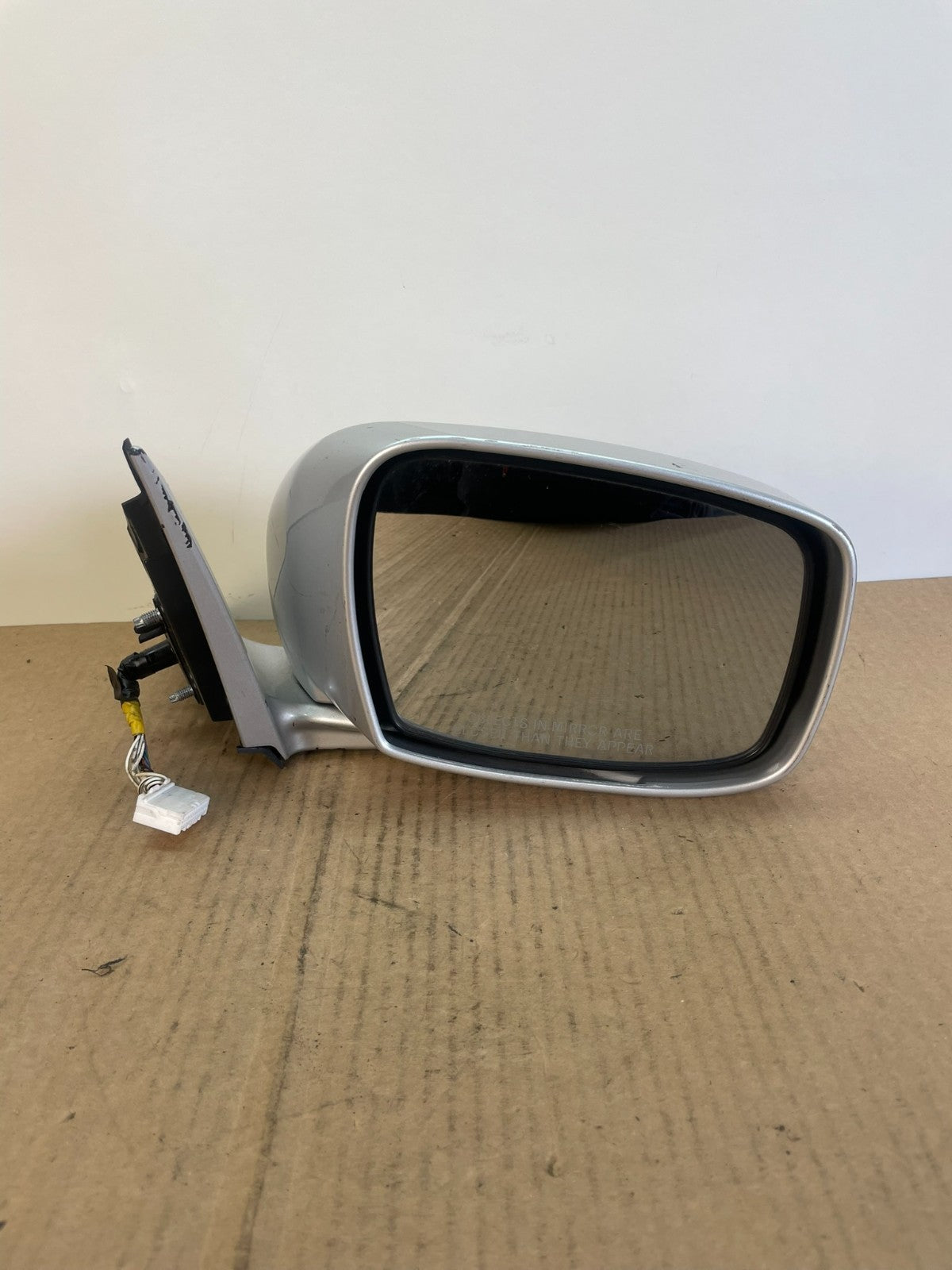 2011 to 2013 Infiniti M37 M56 Right Passenger Side View Door Mirror AF5517 DW10