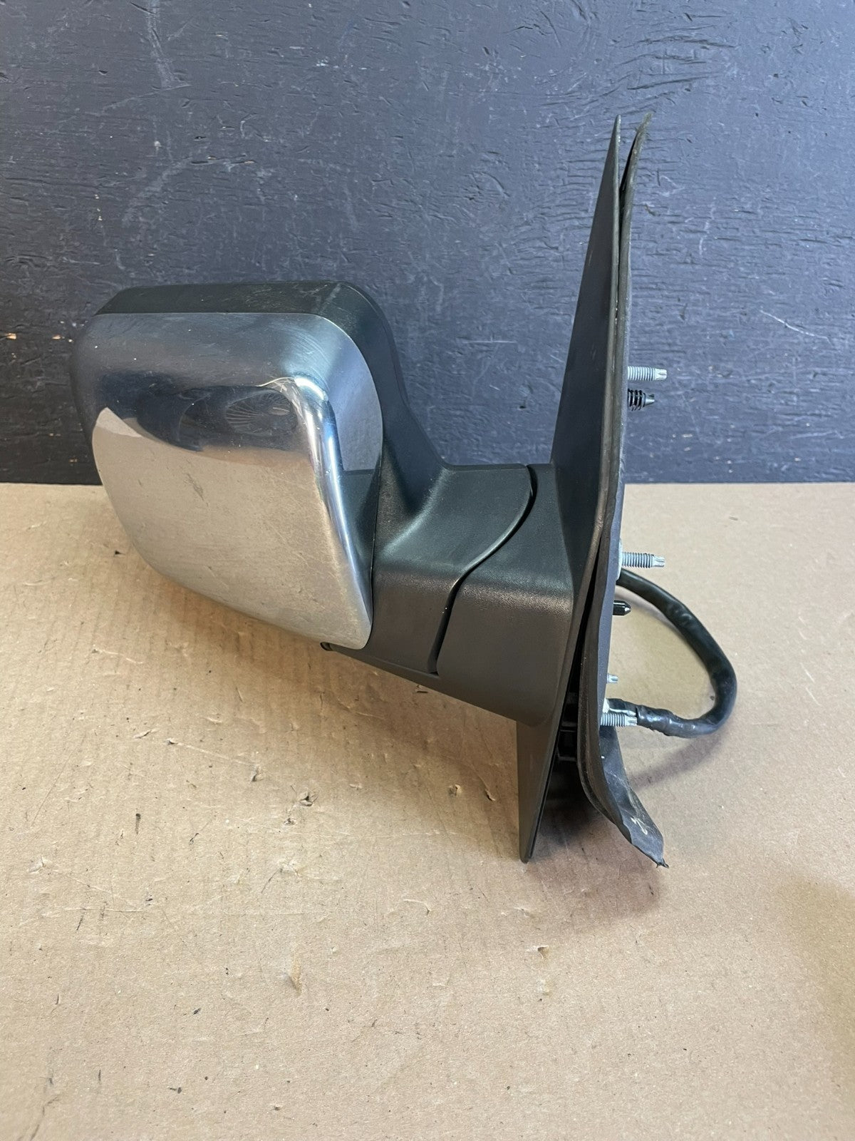 2004-2013 Infiniti QX56 Right Passenger View Heated Mirror AE1141 DW1