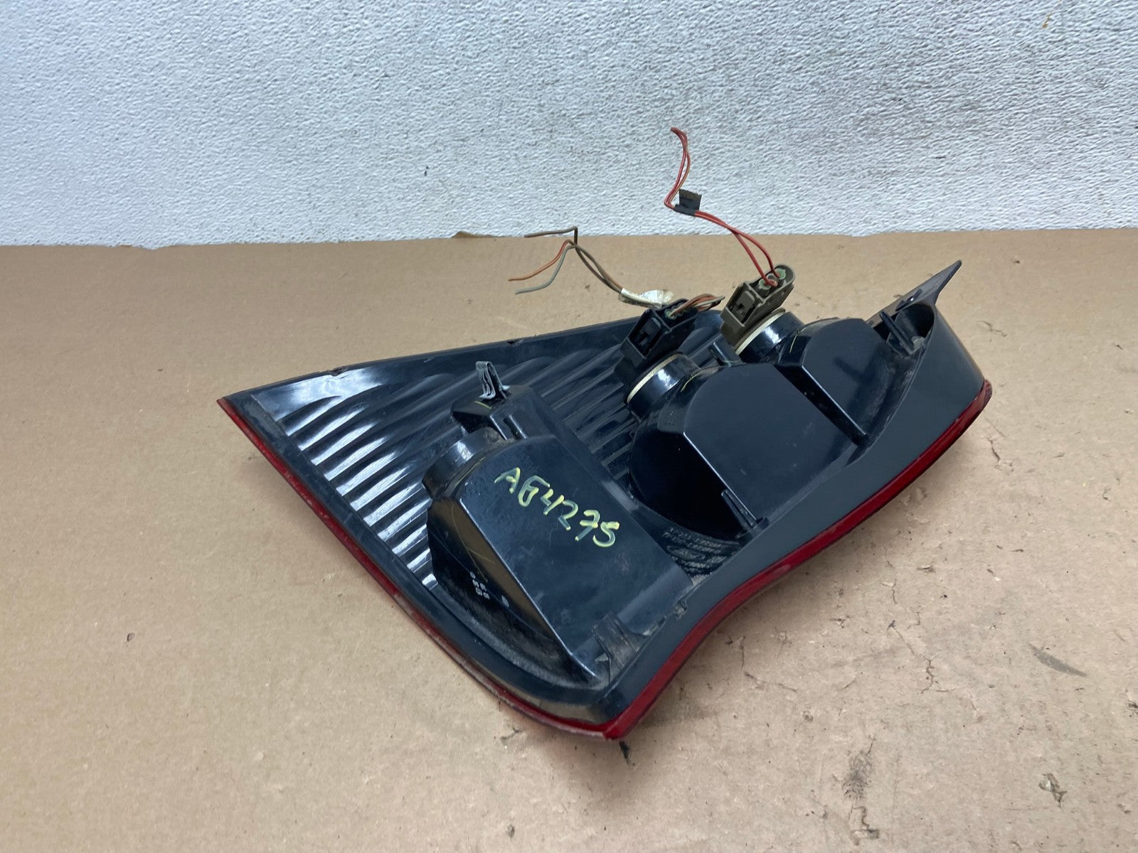 1999 to 2003 Ford Windstar Tail Light Right Passenger RH Side AG4275 LK6