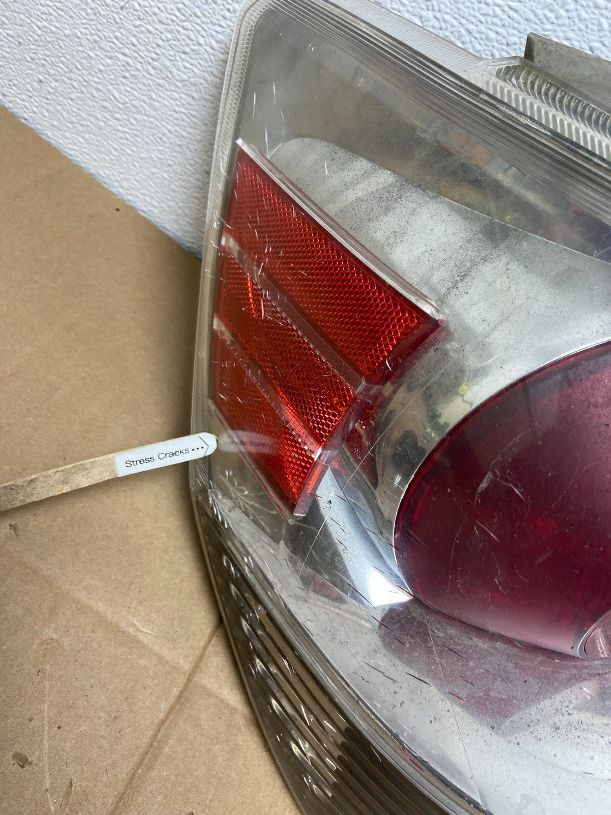 2004 - 2008 Toyota Matrix Left Driver LH Side Tail Light AB8057 DW4