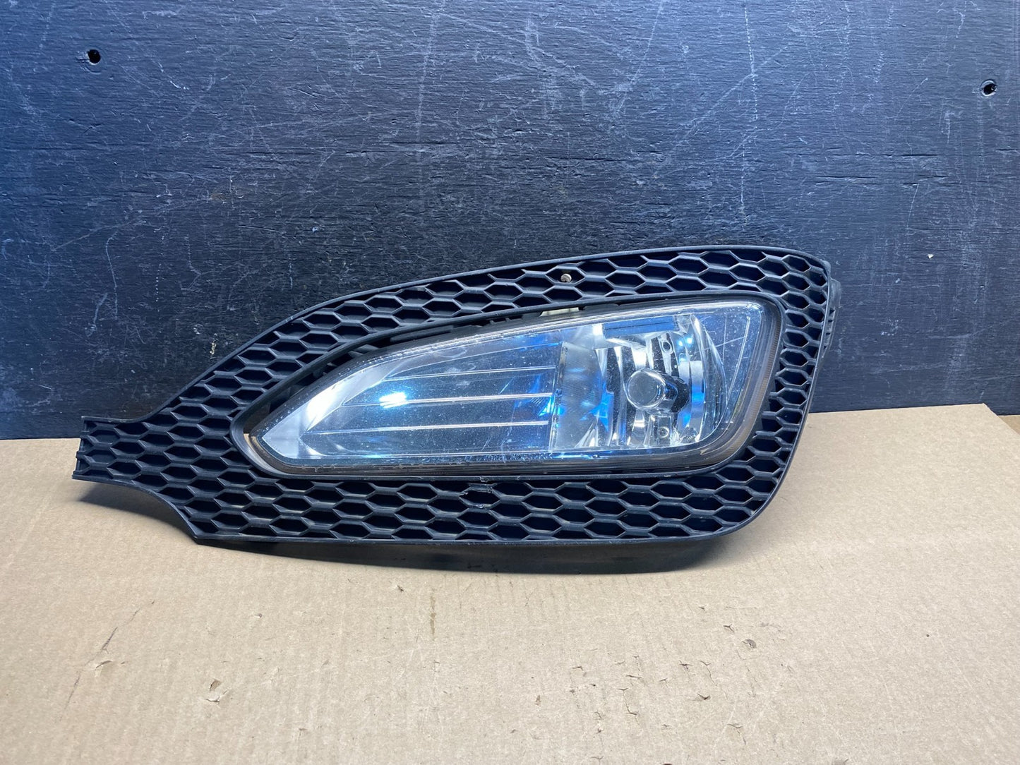 2013-2016 Hyundai Santa Fe Front Bumper Left Driver Fog Light W/ Cover AG9362 DG0