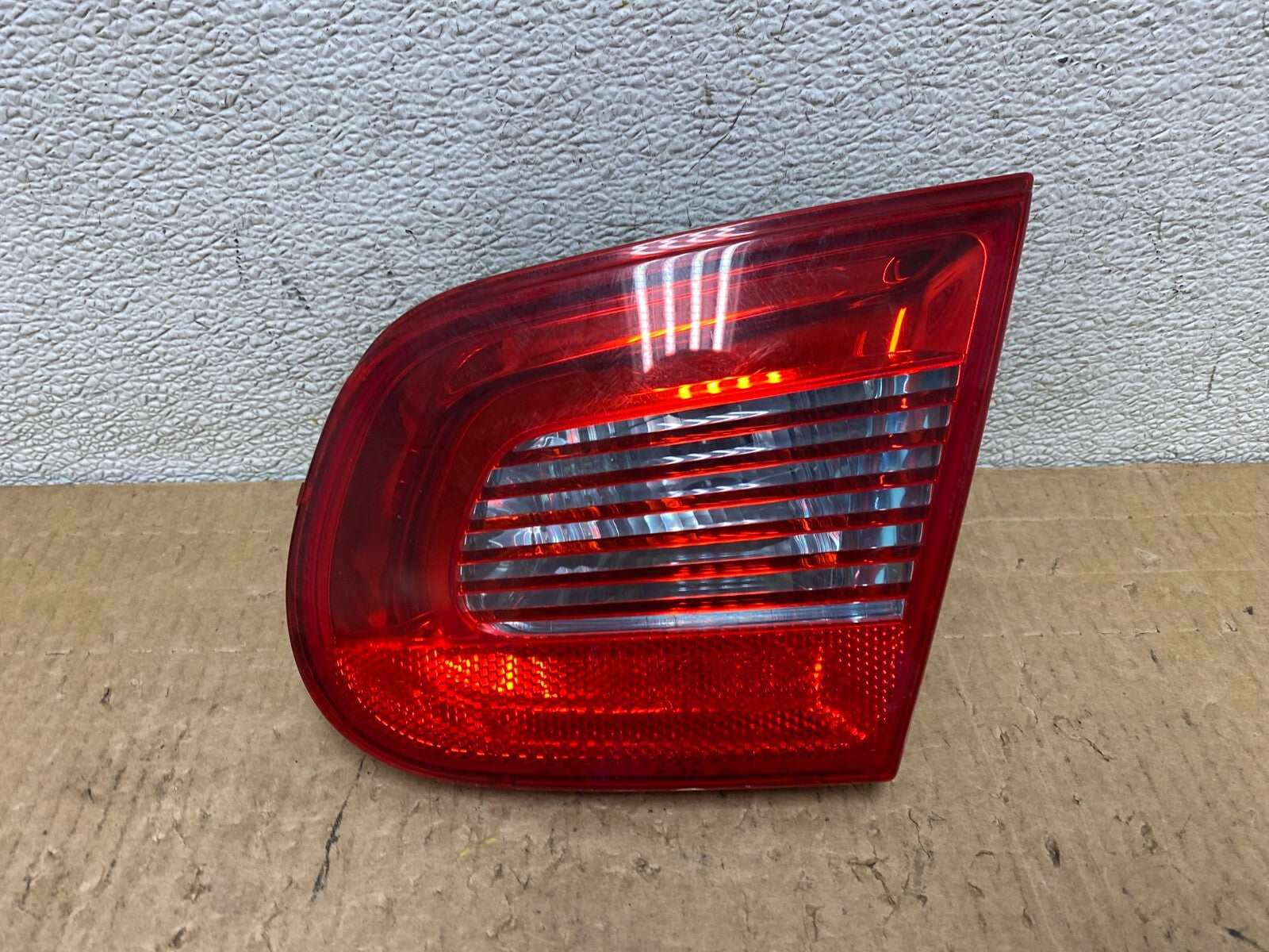 2007 - 2011 Volkswagen Eos Right Passenger Rh Tail Light inner G0738 KC0