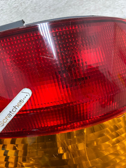 2002 2003 2004 Honda Odyssey Right Passenger Side Tail Light AG8035 LK3