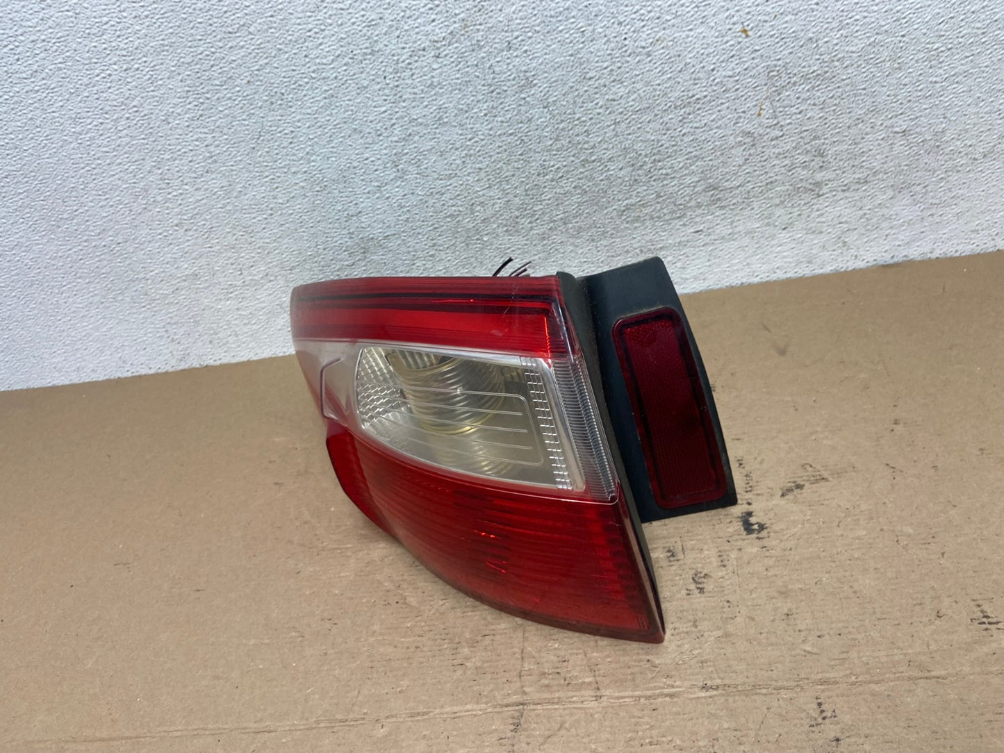 2013 to 2016 Ford C-Max Left Driver Side Tail light AF4685 LK1