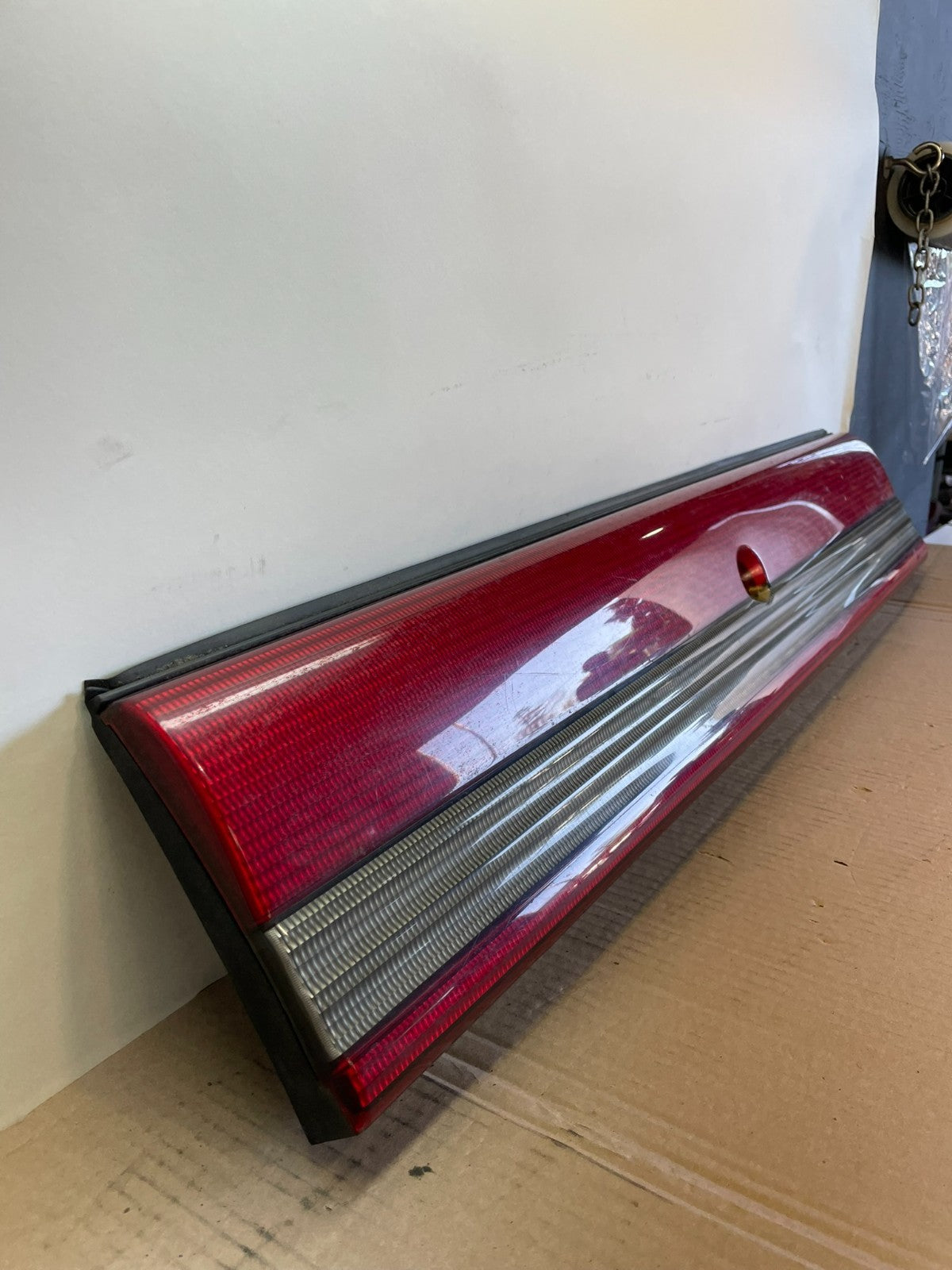 1993 to 1995 Chrysler Lebaron Rear Tail Gate Tail Light Panel AH0484 PS2