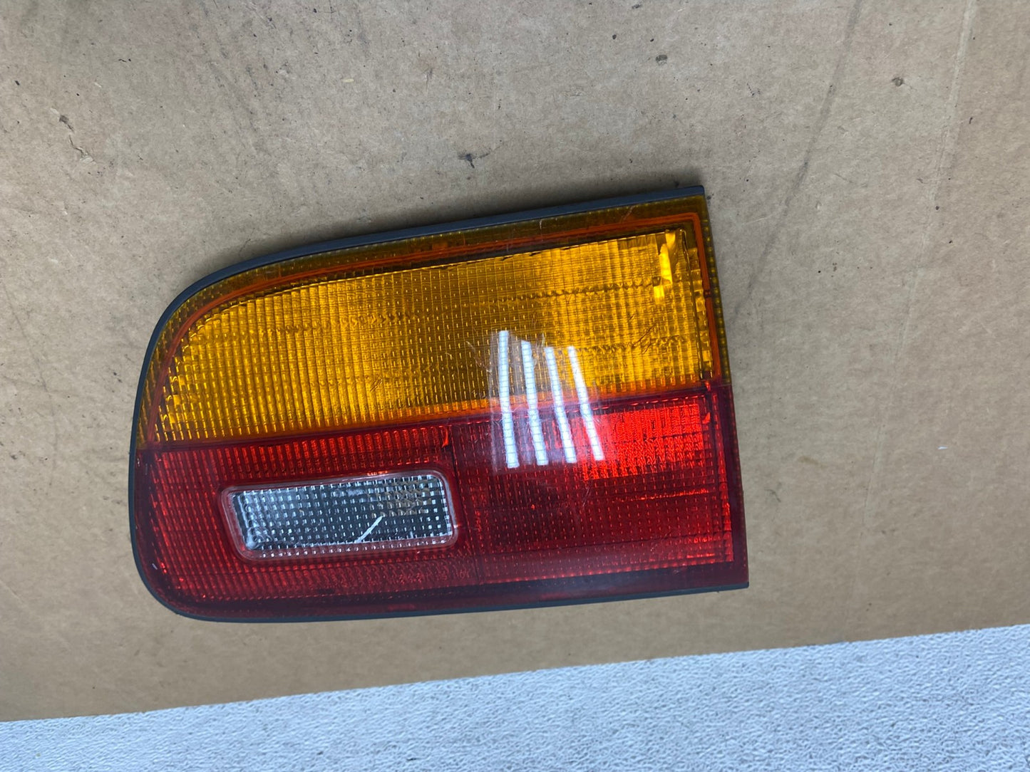 1998 1999 2000 Toyota Sienna Right Passenger Inner Tail light AE3097 LK0