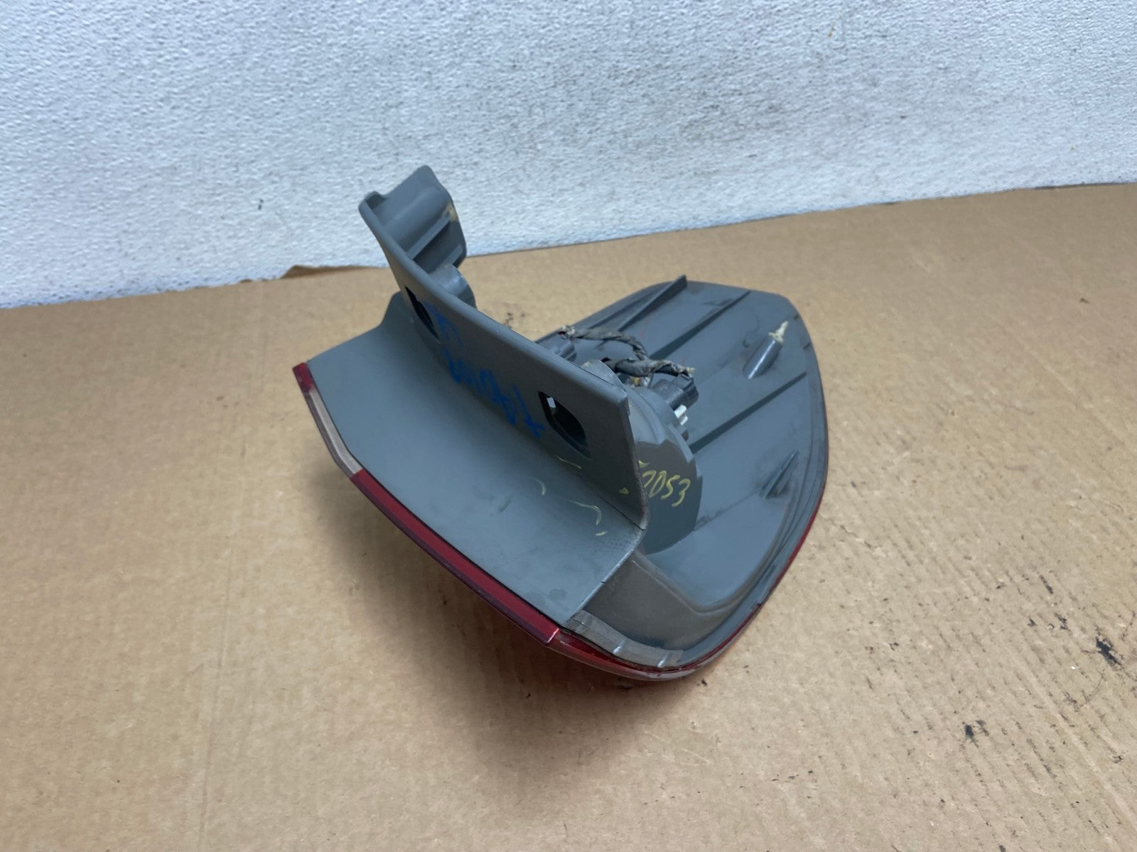 2005 2006 2007 Honda Odyssey Left Driver LH Side Tail Light AG2053 LK6