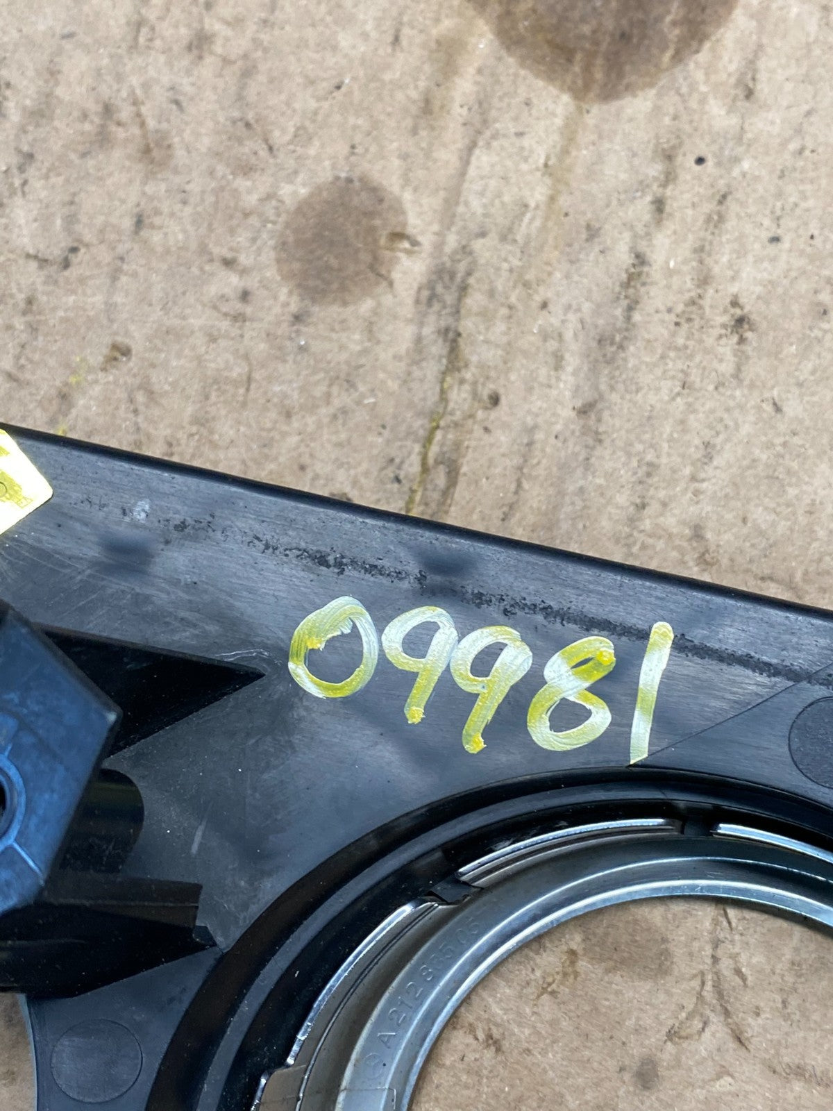 2011-2013 Mercedes W251 R R350 Front Bumper Left Fog Light Grille Bezel o9981 DG7