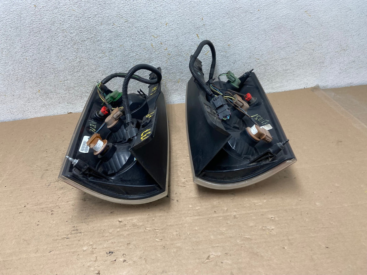 2007-2014 GMC Yukon Denali Left + Right SET Tail Lights Light AI1051 LK10