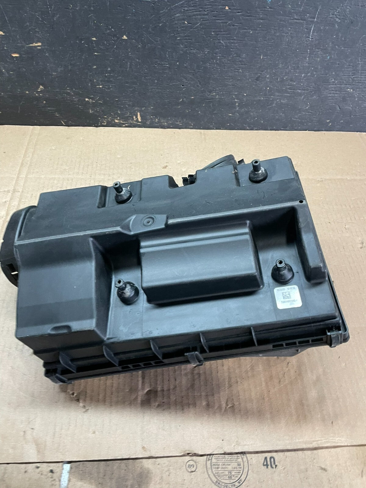2007 to 2010 BMW X5 Air Intake Cleaner Filter Housing Box M9032 DG7