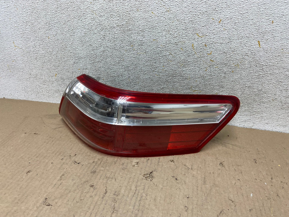2007 2008 2009 Toyota Camry Right Passenger Side Tail Light AH7664 LK2