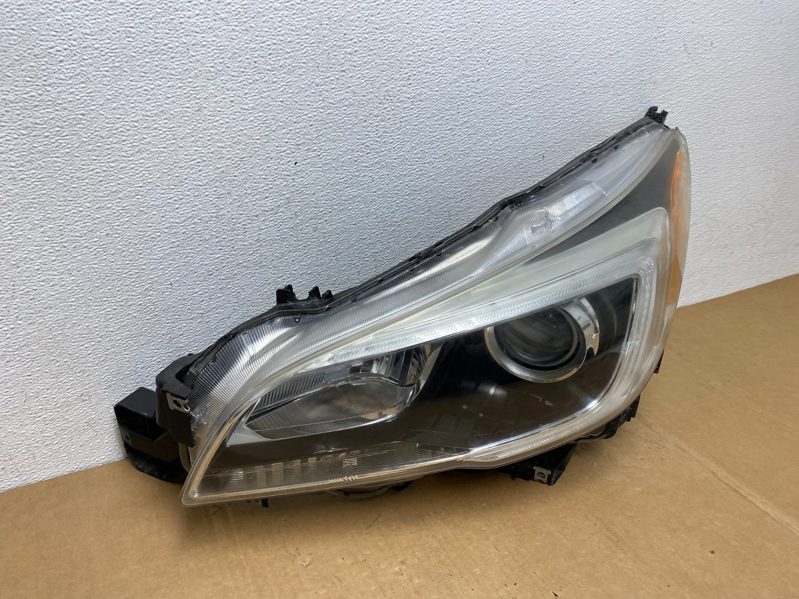 2015 - 2017 Subaru Legacy Outback Left Driver Xenon Halogen Headlight AC8419 DG2