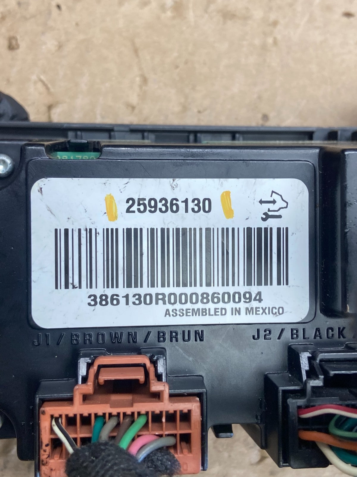 2007-2011 GMC Yukon Tahoe Automatic Climate Temperature Temp Control AE3884 DG7