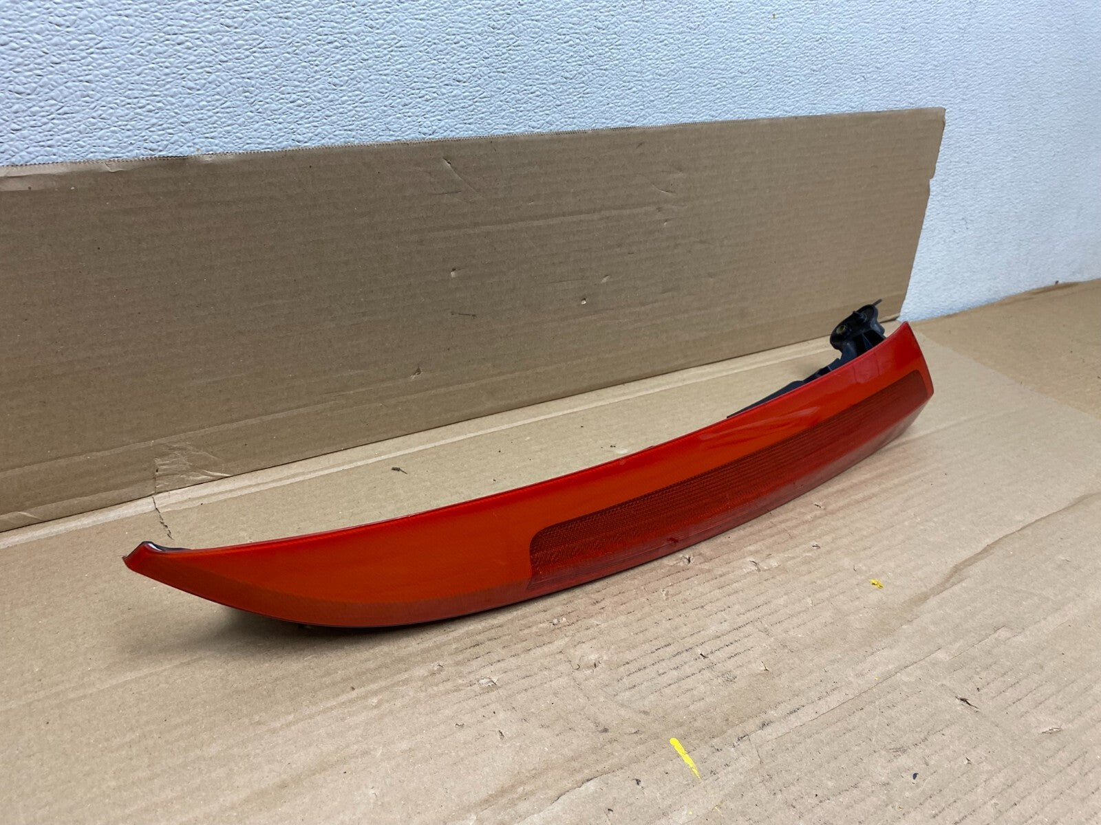 2003 to 2006 Volvo XC90 Right Passenger Side Upper Tail Light OEM O2485 DW2