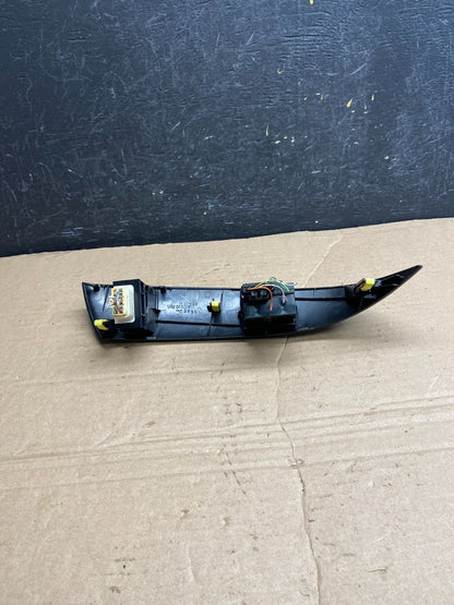 2004 to 2010 Toyota Sienna Left Side Climate Switches Bezel Trim AF1912 DG4