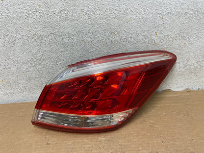 2011 - 2014 Nissan Murano Right Passenger Side RH Tail Light AH8505 LK0
