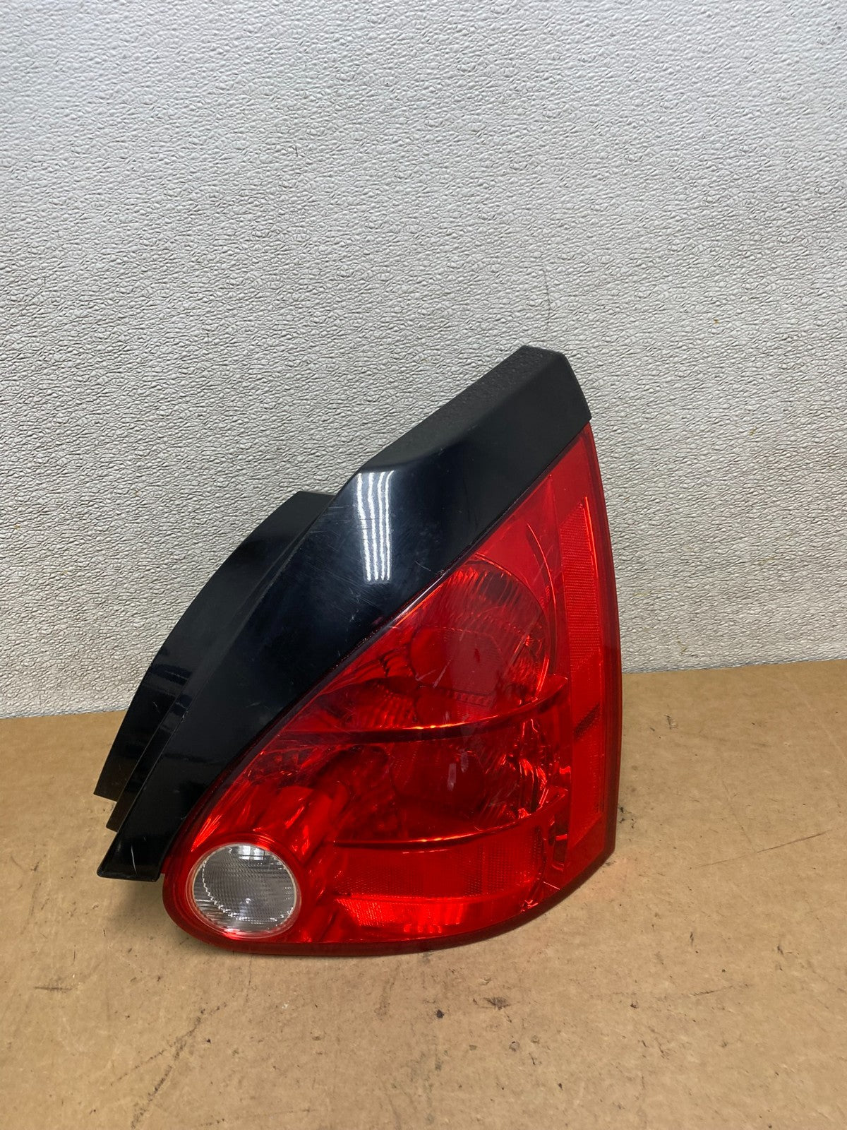 2004 2005 2006 2007 2008 Nissan Maxima Right Passenger Tail Light Oem X5043 DW0