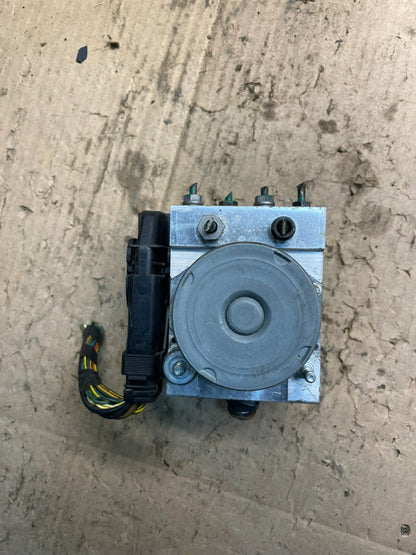 2005 - 2009 Land Rover LR3 ABS Anti Lock Brake Pump Module t7538 DG4