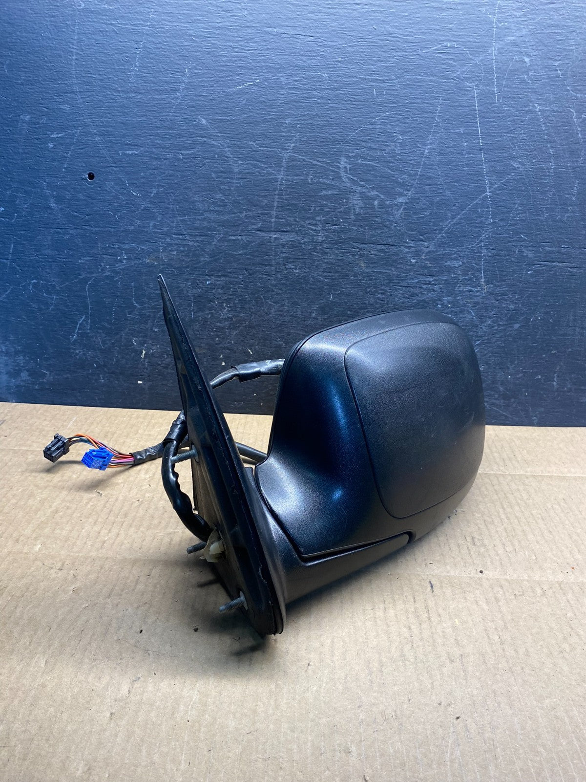 2003-2006 Chevrolet Tahoe Suburban Left Driver LH Turn Door Mirror AG7280 DW1
