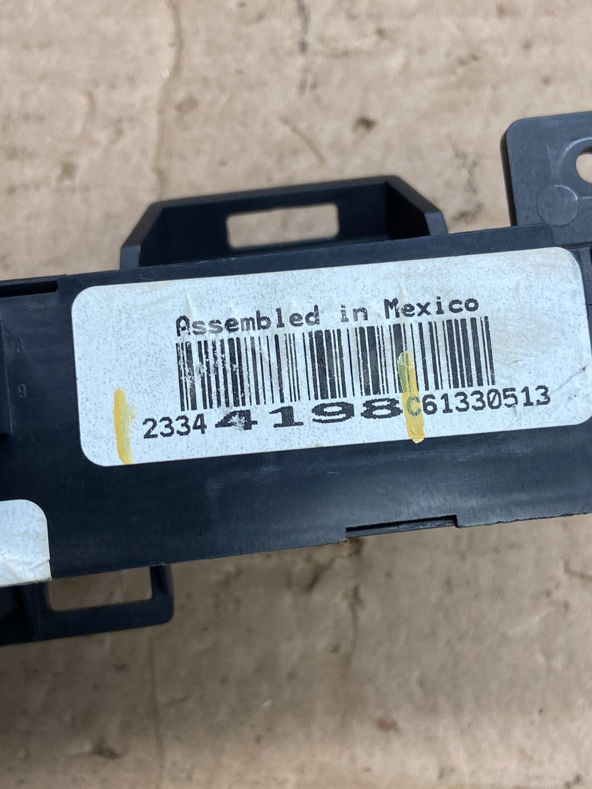2015-2022 GMC Colorado Dash Traction Hazard Switch Control af2264 DG5