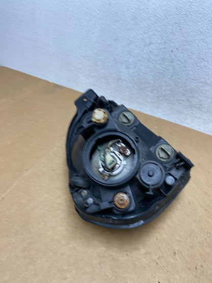 2005 to 2008 Hyundai Tucson Left Driver LH Side Headlight AE3041 DW7