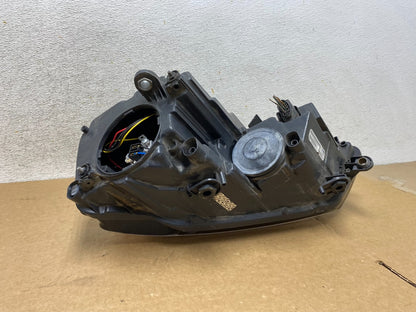 2011 to 2014 Volkswagen Jetta Right Passenger RH Headlight Halogen AI2601 DW4