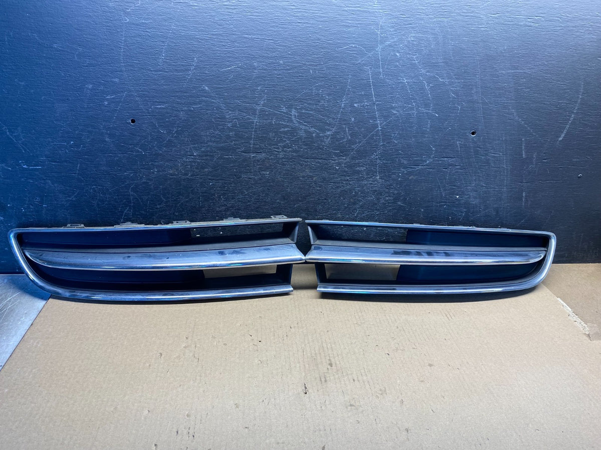 2006-2007 Subaru Tribeca B9 Front Upper Left + Right Grill Grille ah4623 DG0