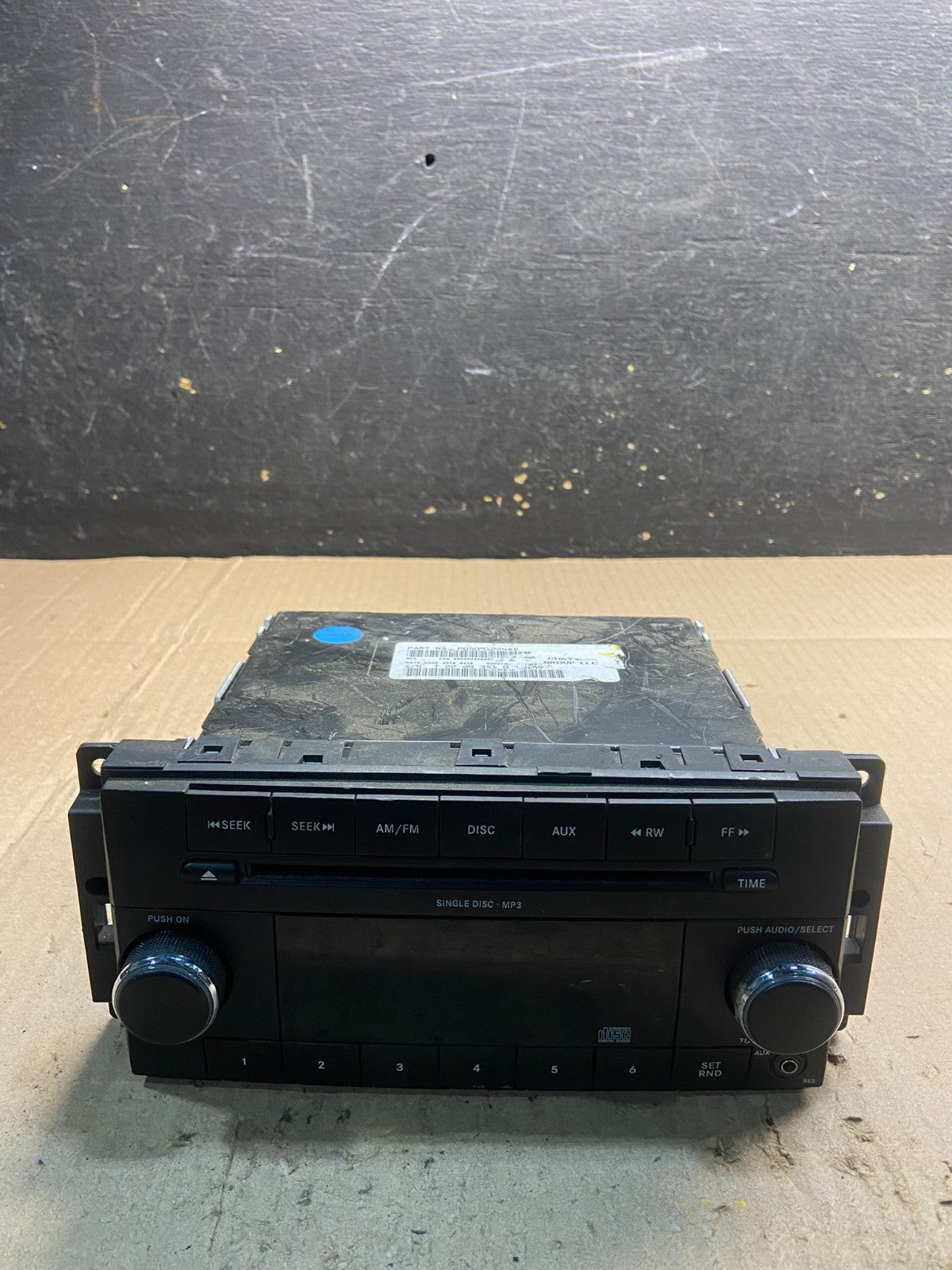 2007-2012 Chrysler Dodge Jeep Ram Radio CD MP3 AUX Receiver  Y7653 DG0