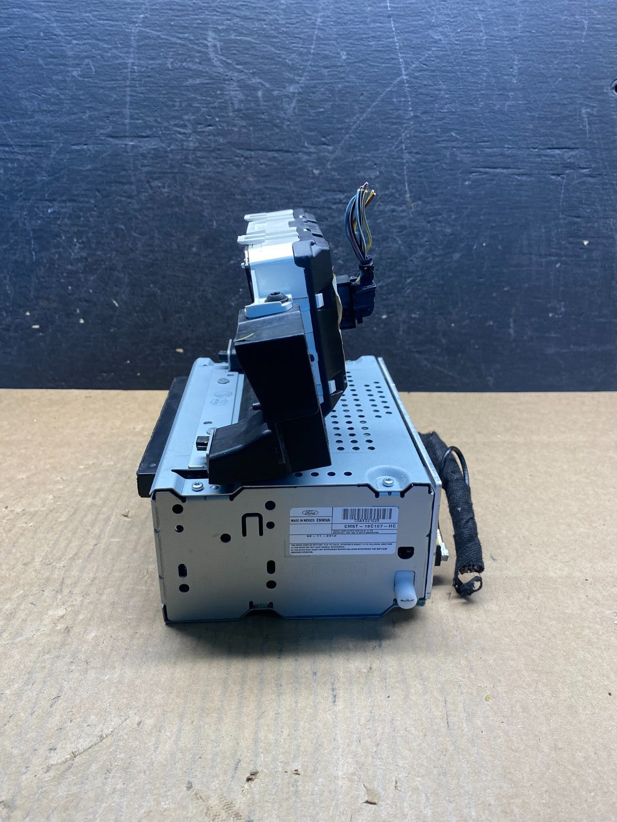 2012 2013 2014 Ford Focus Fusion Radio Screen Receiver AM FM CD MP3 AG7392 DG2