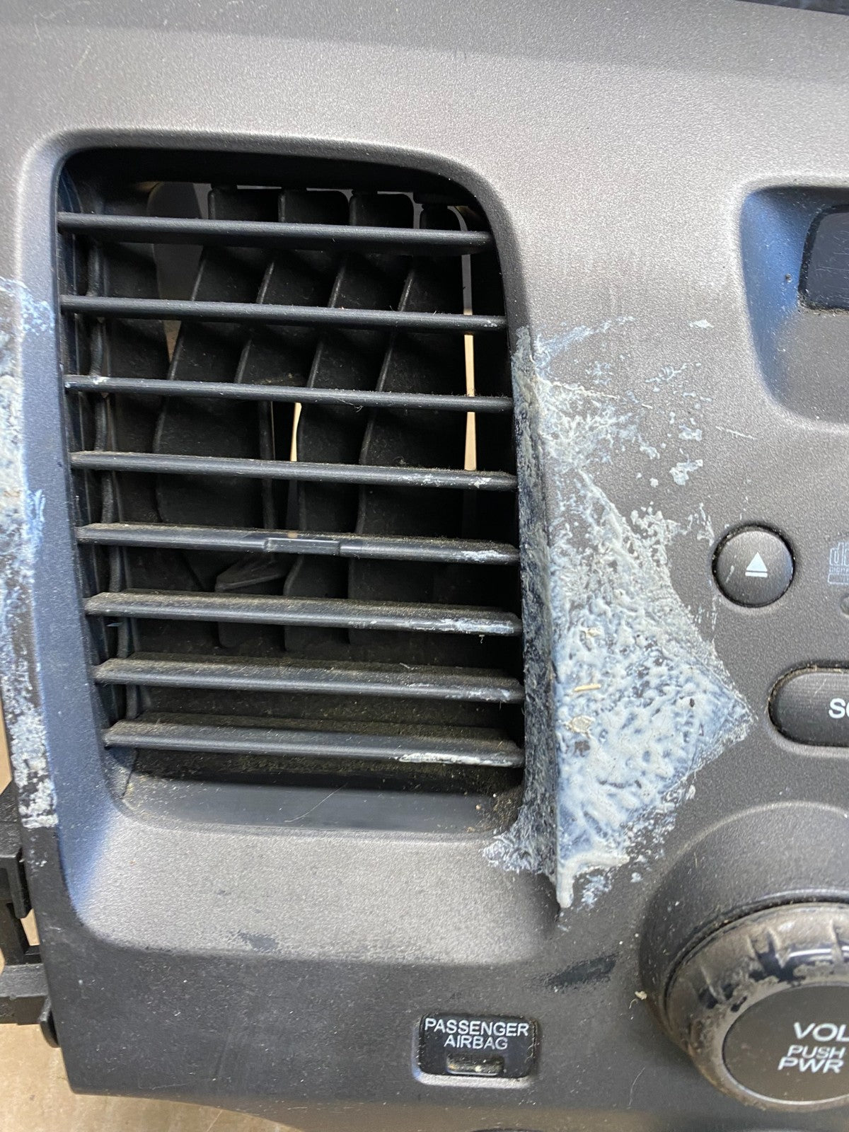 2006 - 2011 Honda Civic Radio AM/FM Climate Control Air Vent Bezel AB9500 DG1