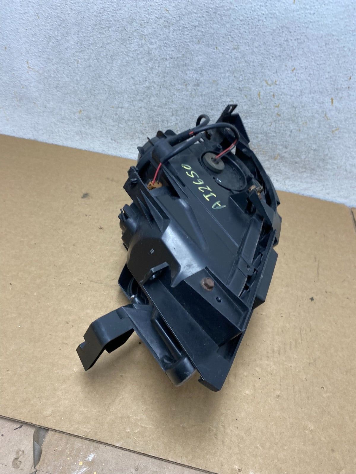 2008 to 2011 Subaru Impreza Right Passenger Side Halogen Headlight AI2650 DW7