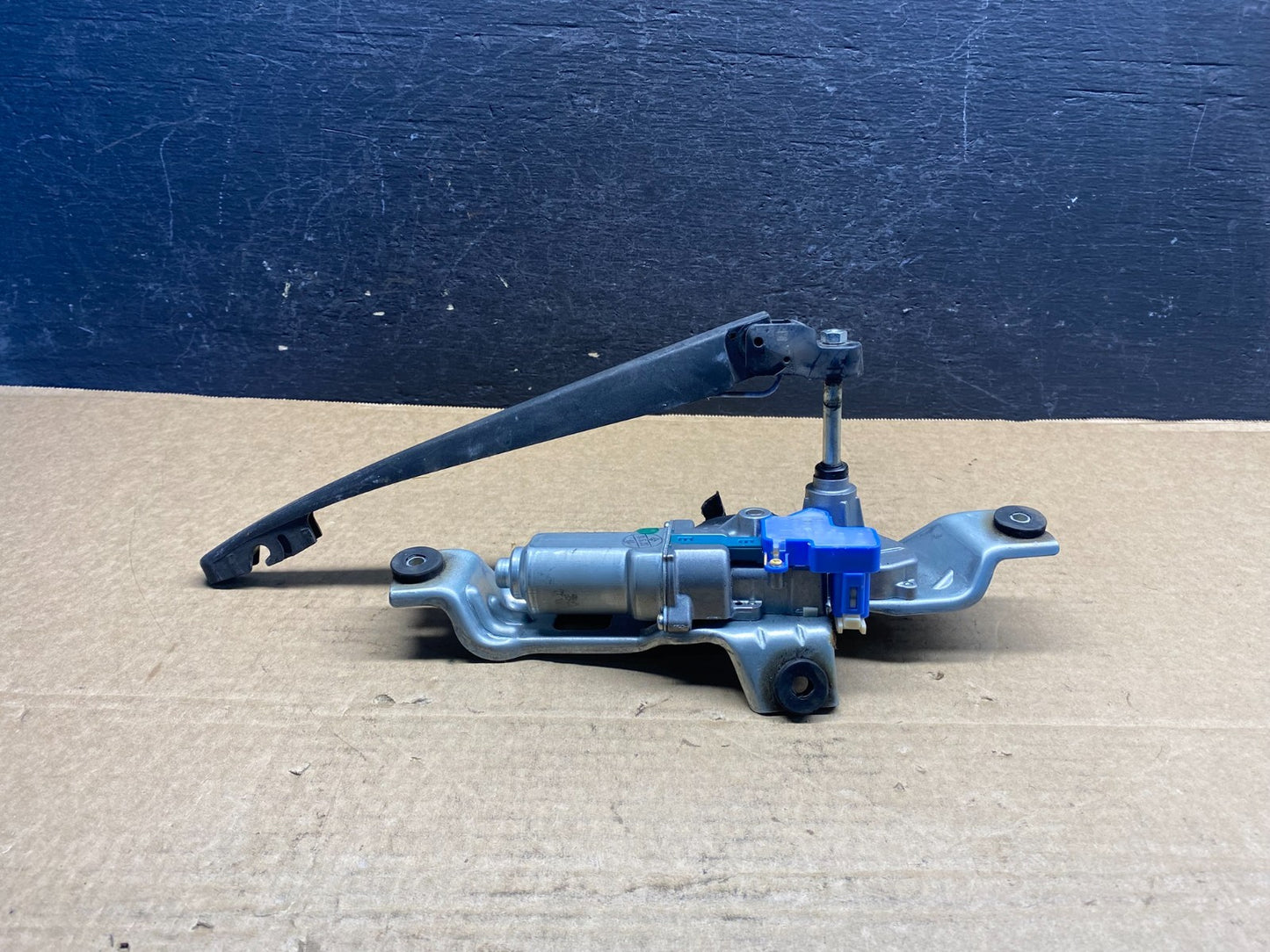 2008 to 2014 Subaru Impreza Hatchback Rear Wiper Motor AF7675 DG1