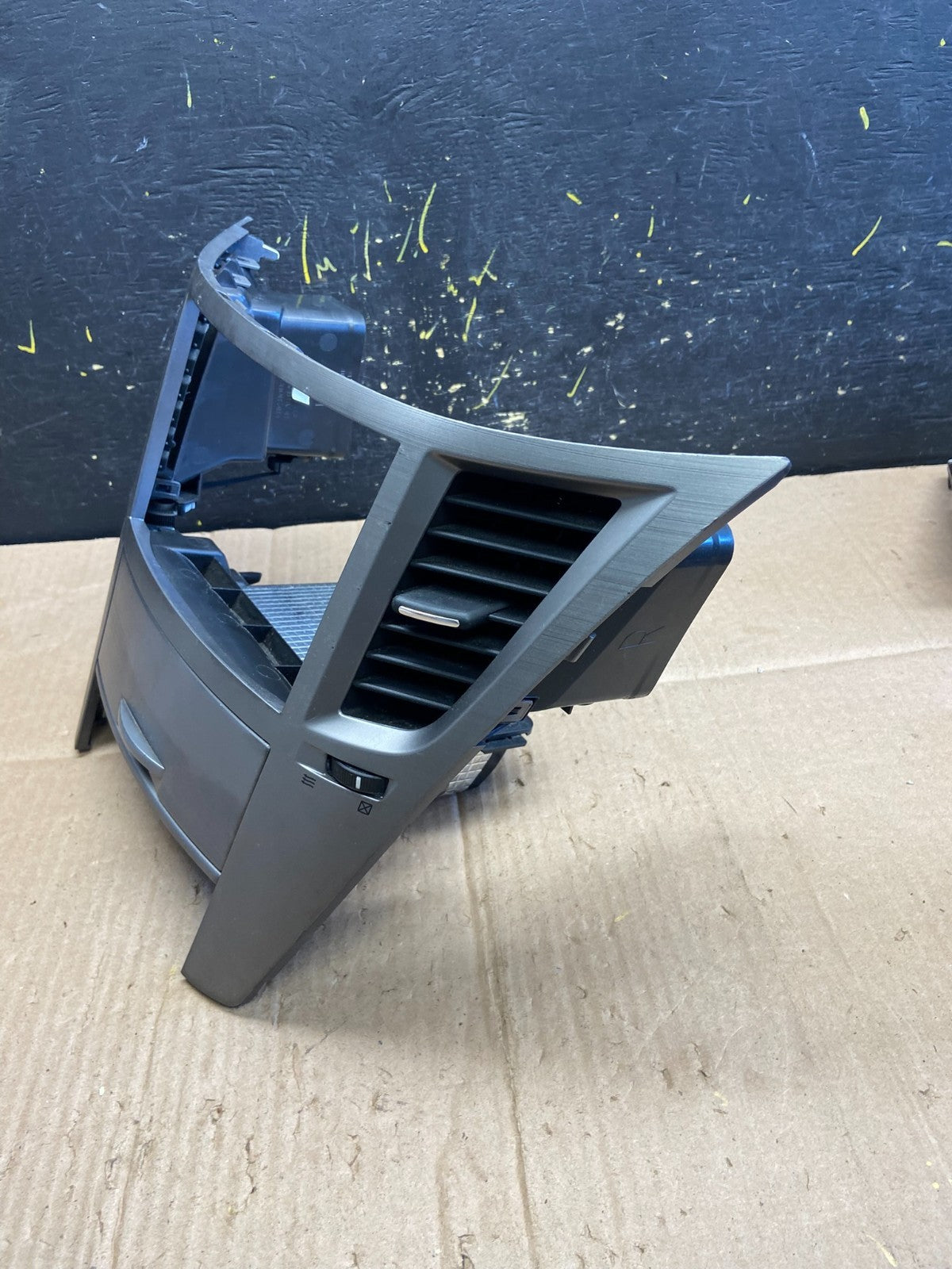 2010 - 2014 Subaru Outback Radio Console Dashboard Center Panel Trim AA8043 DG3