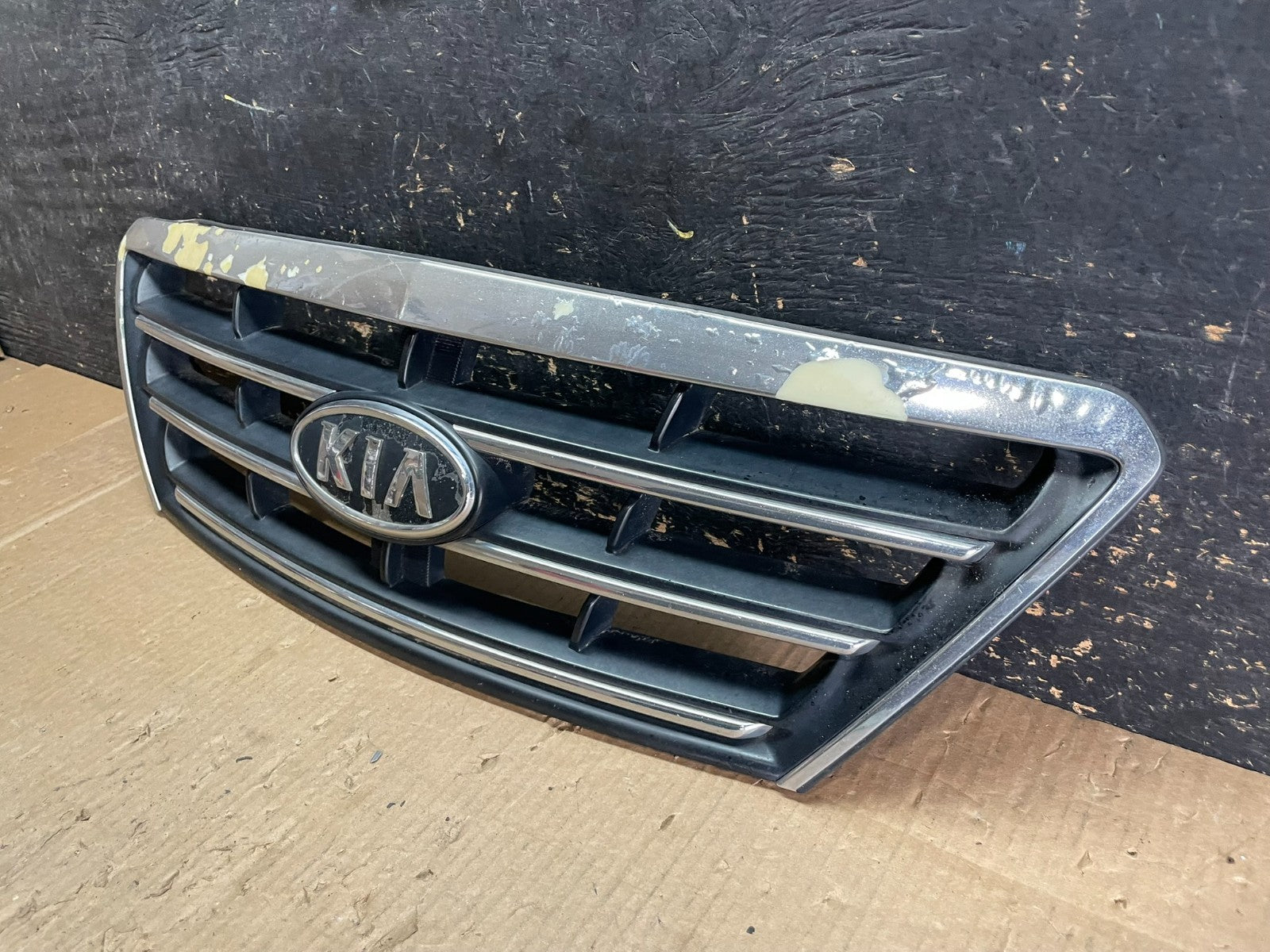 2007 to 2008 Kia Sorento Front Upper Grill Grille AB3219 DG2