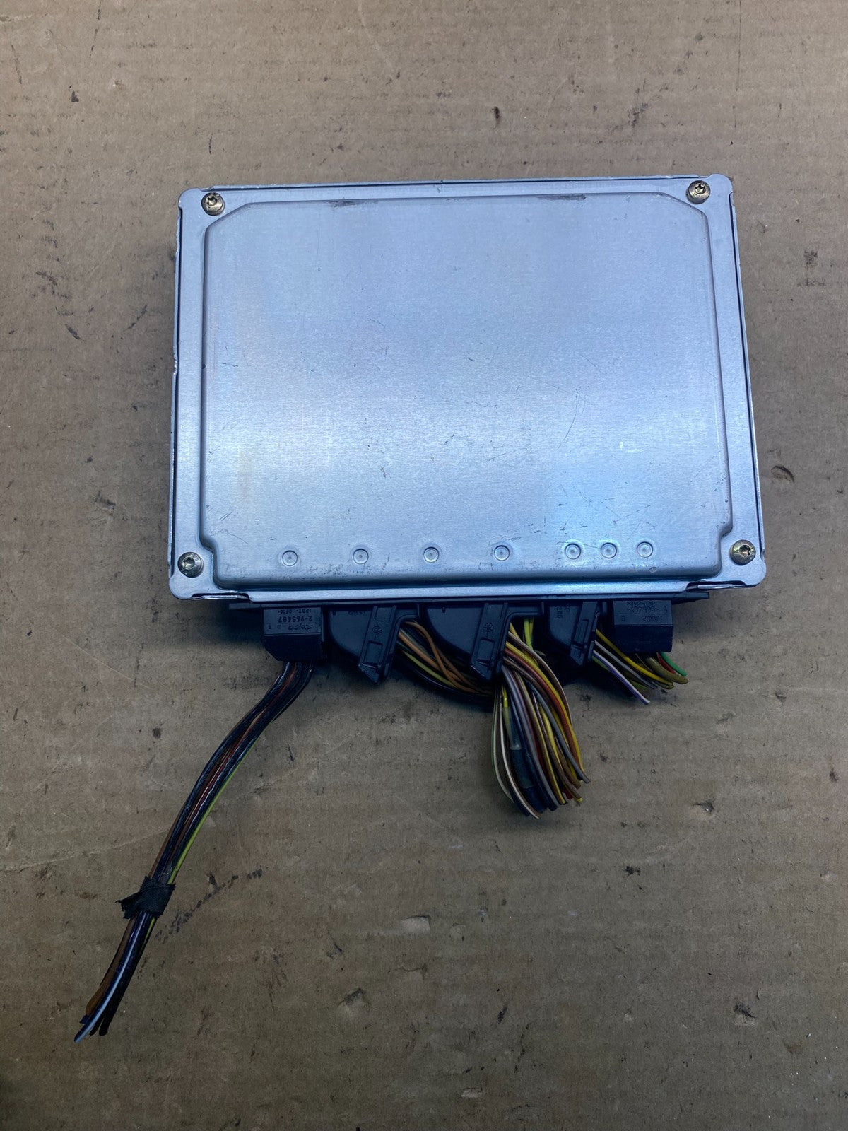 2003 to 2005 BMW X5 ECM ECU Engine Control Computer Module 7536649 AD9983 DW1