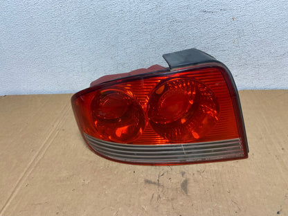 2002 to 2005 Hyundai Sonata Left Driver Lh Side Tail Light AD2792 LK0