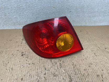 2003 to 2005 Toyota Corolla Left Driver Lh Side Tail Light Oem T8029 DW0