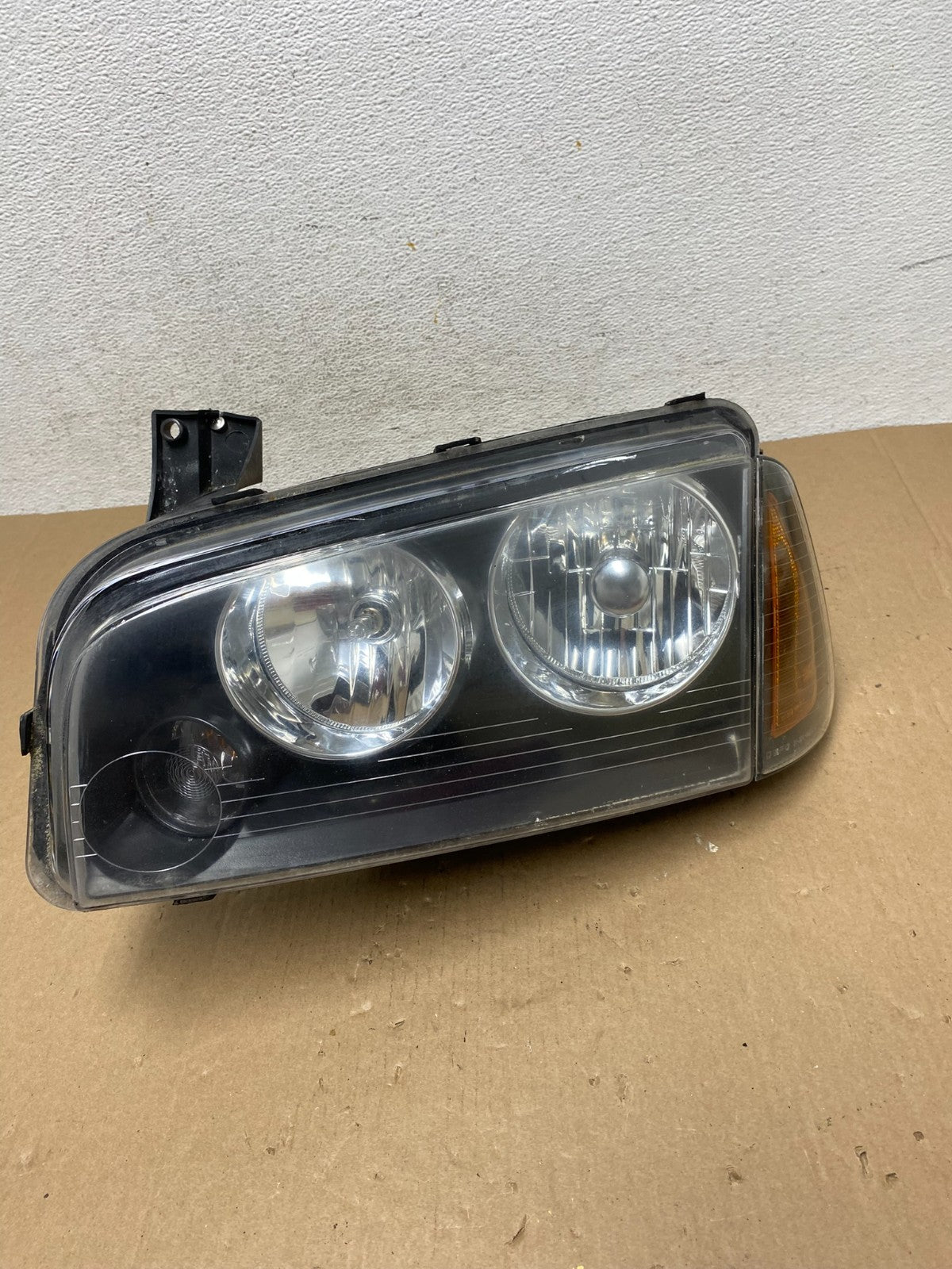 2006-2010 Dodge Charger Left Driver LH Side Halogen Headlight AD6477 DW0